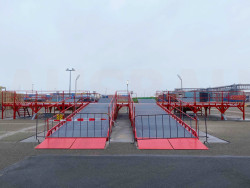 Verladerampen, an denen vier Lkw gleichzeitig beladen werden können